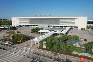 信陽東站再升級(jí) 廊道遮陽又避雨